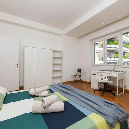 Spazioso Vicino Eur Apartament *